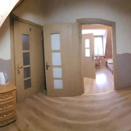 Lissa Деревянный коттедж *